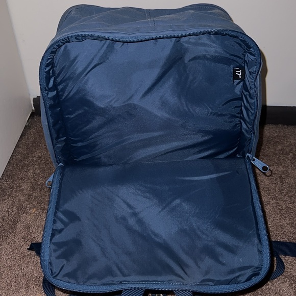 💙 Fjallraven Backpack 💙 - Picture 7 of 8